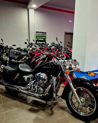 Honda VT 750 Shadow PARI A NUOVO DA VETRINA