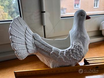 Cache-pot o fioriera a forma di colomba