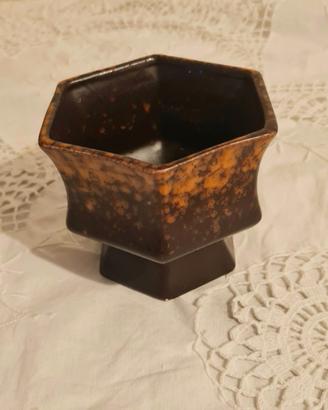 vaso vintage forma esagonale in ceramica tartaruga