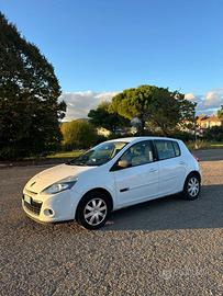 Renault Clio 3 1.2 20th Anniv. 5p 2011 - CarPlay