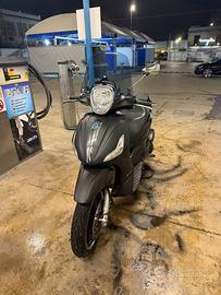 Piaggio Beverly 300