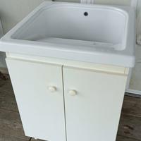 pilozzo in ceramica con mobile 