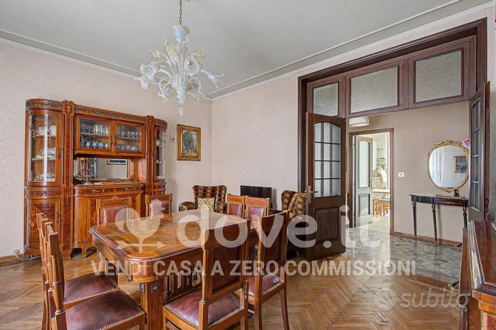 Appartamento di 182 m² con 4 locali a Parma