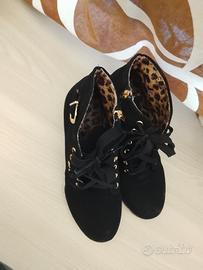 stivaletto con tacco 