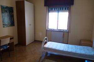 Camere in appartamento studenti centralissimo