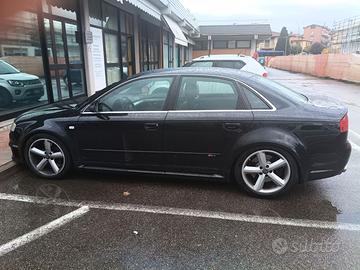 Audi RS4 berlina 2006 450cv