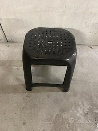 Sgabello plastica