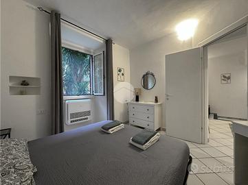 2 LOCALI A LA SPEZIA