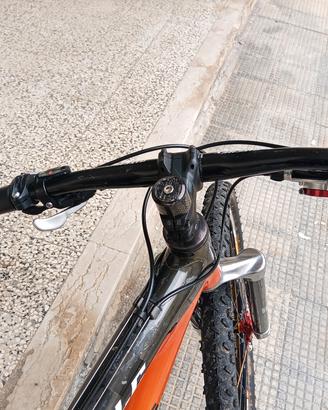 bicicletta MTB 