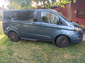 Ford tournéo custom