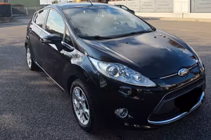 Ford Fiesta 1.2 82CV Titanium – Sony Sound System 
