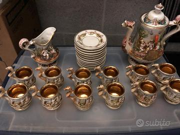 Servizio da caffè Capodimonte 26 pezzi nuovo