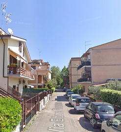 GUIDONIA BILOCALE FINEMENTE ARREDATO