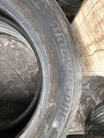 4 gomme estive 195.60.R16 buono stato