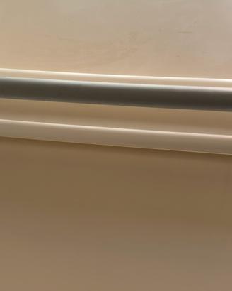 Lampadana con due neon da ufficio studio