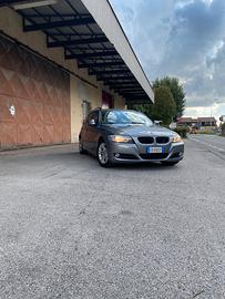 BMW SERIA 3 320d