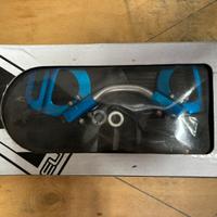 Staffa fissaggio batteria regolabile racing