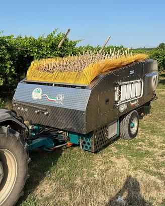 Macchina vendemmiatrice da pergola veronese