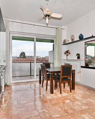 Appartamento di 80 m² con 3 locali a Rho