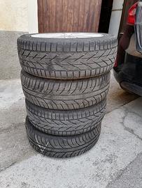 Cerchi con gomme invernali 