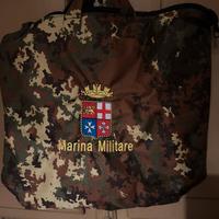 Borsone marina militare con stemma ricamato a colo