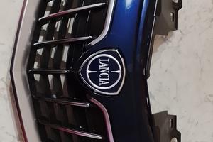 Mascherina lancia ypsilon ibrid originale