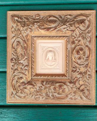 piccolo quadro con scultura