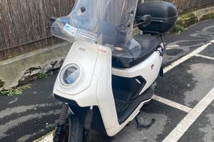 Scooter elettrico NIU 125