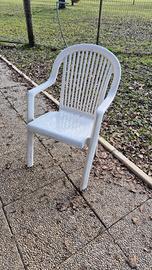 15 sedie bianche in plastica