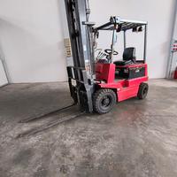 Carrello elevatore 20qt Elettrico