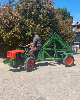 T45 TRATTORINO GOLDONI 4×4 CON GRU IDRAULICO