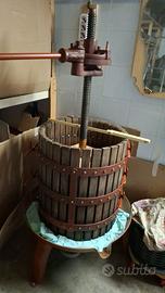 Torchio per il vino