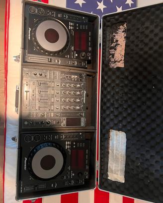2 x CDJ 900 + DJM 800