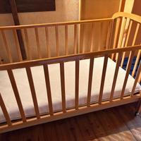 Lettino bambino/a in legno Pali con materasso