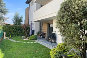 TRE LOCALI CON GARAGE E POSTO AUTO