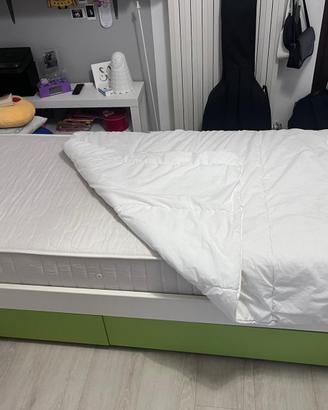 Letto singolo con materasso