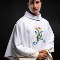 Casula Bianca Ricamata con Motivo Mariano