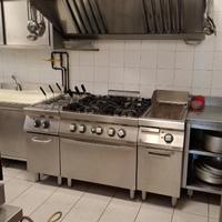 Cucina 4 fuochi con forno zanussi