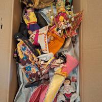 Collezione di antiche bambole