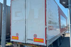 Semirimorchio Kogel furgonato 2 assi con sponda