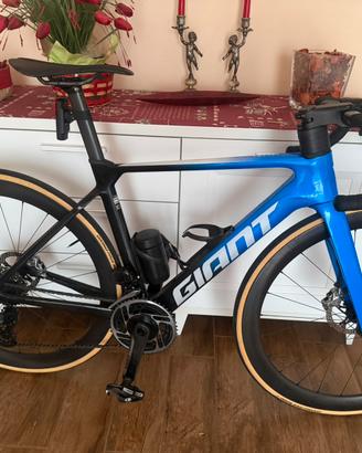 Giant Propel