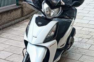 Kymco People 300 GT