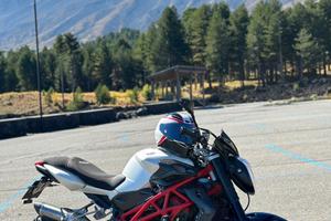 Mv agusta brutale 1090 titanio full carbon