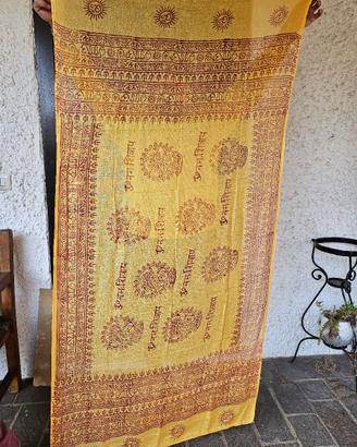Pashmina grande spirituale Hare Rama Hare Krishna