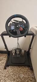 Logitech G29, volante e pedaliera più postazione