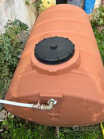 Cisterna d’acqua 1000 litri completa di tutto