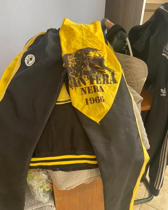 Divisa pantere con felpa