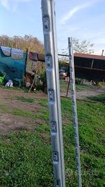 Pali praticamente nuovi per frutteti, vigneti, ecc