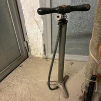 Pompa per bicicletta
