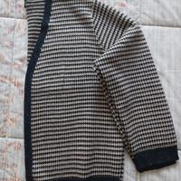 cardigan primaverile nero con sfumature dorate
